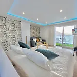 Feel A Apartment *